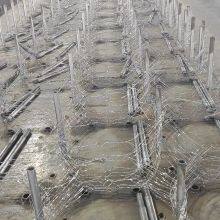 Plain Weave Corrosion-Resistant Steel Wire Mesh for Tank Mobility Reduction thumbnail-4