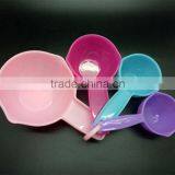 Colorful Set of 4 Plastic Measuring Cups and Spoons thumbnail-3