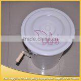 2 Frames Manual Plastic Honey Centrifuge thumbnail-3
