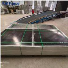 Insulated Horse Shelter for Extreme Weather Conditions thumbnail-1