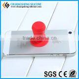 Very Flat Sucking Well Mobile Phone Stand thumbnail-3