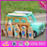 2017 New products funny dog and four people wooden car for kids W04A314