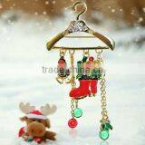 Handmade Christmas Brooch for Holiday Gifts Various Charms Decorative Breastpins thumbnail-2
