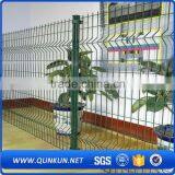 Hot Dipped Galvanized Pvc Coated Weld Wire Mesh Triangle Bending Fences for Houses Factory(curved Fence) thumbnail-4