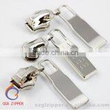 Professional Latest Design OEM Zinc Alloy Zip Zipper Sliders thumbnail-2