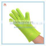 Premium Silicone Heat Resistant Gloves and Brush Bundle For Indoor Cooking & Barbecue Grilling, Heat Resistant Silicone Gloves