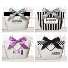 Hot Selling Eco Friendly Pink Paper Shopping Bags With Handle Customized Logo Printing Cloth Carry Bag For Botiques thumbnail-3