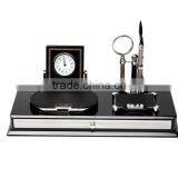 Luxury New Style Arabia Saudi Office Desk Wooden Calendar Desk Business Wooden Calendar thumbnail-2