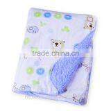 High Quality Coral Fleece Animal Design Baby Blanket thumbnail-3