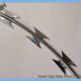 Горячедувковый оцинкованный колючая проволока с острыми выступами в форме бритвы для ограждения-протекции в тюрьмах thumbnail-2