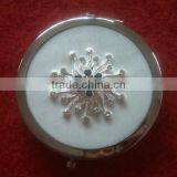 Ivory Handmade Compact Mirror With Metal Octopus Decor thumbnail-1