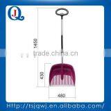 Snow Shovel With Reinforced Galvanized Steel thumbnail-1