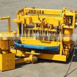 QTY4-30Type Hydraulic Ground Mould Mobile Brick Machine thumbnail-1
