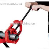 Portable pipe cutter