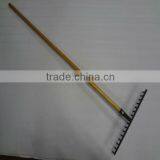 14 Teeth Wooden Handle Garden Leaf Rake