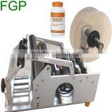 Manual/Semi-automatic Round Bottle Labeling Machine