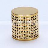 Finished in Gold Liquor Bottle Cap thumbnail-4