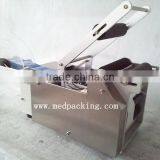 BL-50 Semi-automatic Round Bottle Labeling Machine thumbnail-2