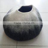 OEM 100% New Zealand Wool Fet Cat Cave Bed From Largest Factory thumbnail-2