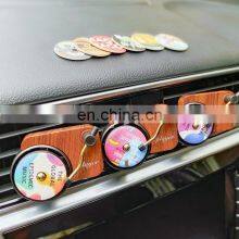 Record Player Car Air Freshener Rotary Phonograph Air Outlet Aromaumentation Retro Decoration thumbnail-5