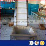 Inclined Conveyor With Side Wall and Baffle to Lifting Vegetables Washing Machine thumbnail-1
