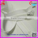 Single Hand Magnet Zipper thumbnail-2