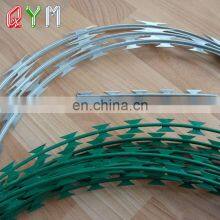 BTO-22 450mm Coil Diameter Galvanized Concertina Razor Barbed Wire thumbnail-1