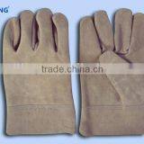 Durable Welding Glove thumbnail-1