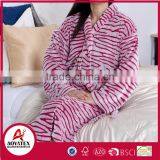 Factory Wholesale Zebra Cut Pattern Flannel Fleece Bathrobe Women Sleepwear thumbnail-4