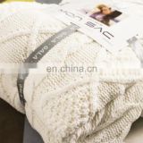 Red  Comforted Luxury Cable Sweater Knitting Throw Blanket Quilt Throw with Sherpa Lining