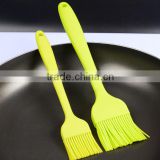 green flat high temperature resistant silicone barbecue brush,silicone rubber BBQ cleaning basting brushes