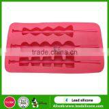 Silicone Ice Cube Tray With Lid thumbnail-3