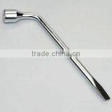 L-good Knife With Knurled Tire Wrench thumbnail-1