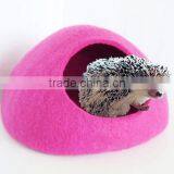 Wholesale Amazon Hot Warm 100% Wool Pet House Hedgehog House in China thumbnail-1