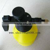 2L Plastic Pressure Water Sprayer Designed for Cleaning thumbnail-3