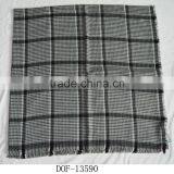 New Arrival Square Wholesale Factory Europe Lady Plaid Checked Pashmina Shawl 100%acrylic thumbnail-3