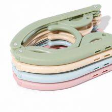 4 Colors to Choose From Convenient Travel Folding Children Adult Plastic Hangers thumbnail-3