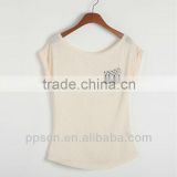 summer fashion sexy sloping shoulder T-shirt with shinning glass stone pocket,breathable clairvoyant T-shirt,china supplier