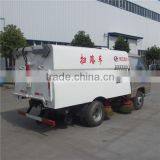 Factory Sale Forland 4x2 Diesel 68hp Mini Sweeping Truck thumbnail-3
