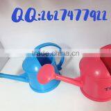 3.8L Pretty Color Garden Plastic Watering Can thumbnail-2