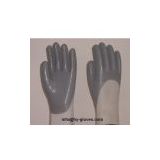 13G knitted seamless white nylon gloves with grey nitrile coated on the 3/4 knuckle, smooth finished