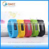 Cheap promotional silicone waterproof pedometer bracelet