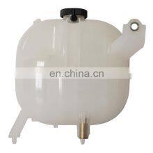 16470-75121 High Quality Auto Radiator Coolant Expansion Tank for Toyota Hiace