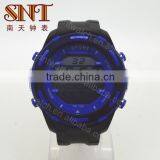 Sport LCD Watch Multifunctional Digital Watch thumbnail-3