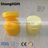 Plastic Lid for Oil Bottle thumbnail-1