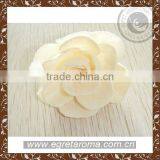 Natural Handmade Sola Wood Flower Diffuser thumbnail-6