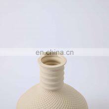 2021 Nordic Designed Handcraft Matte Porcelain Ceramic Elegant Bud Vase for Flower Arrange thumbnail-3