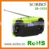Portable HandCrank Dynamo FM/AM Radio Flashlight thumbnail-2