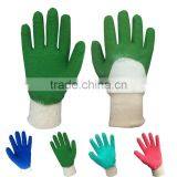 Green Latex Coated Men's Garden Gloves thumbnail-1