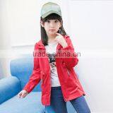 Zm40642b New Arrival Children Coat Wholesale Price Warm Long Wave Design Girls Wind Coat thumbnail-2